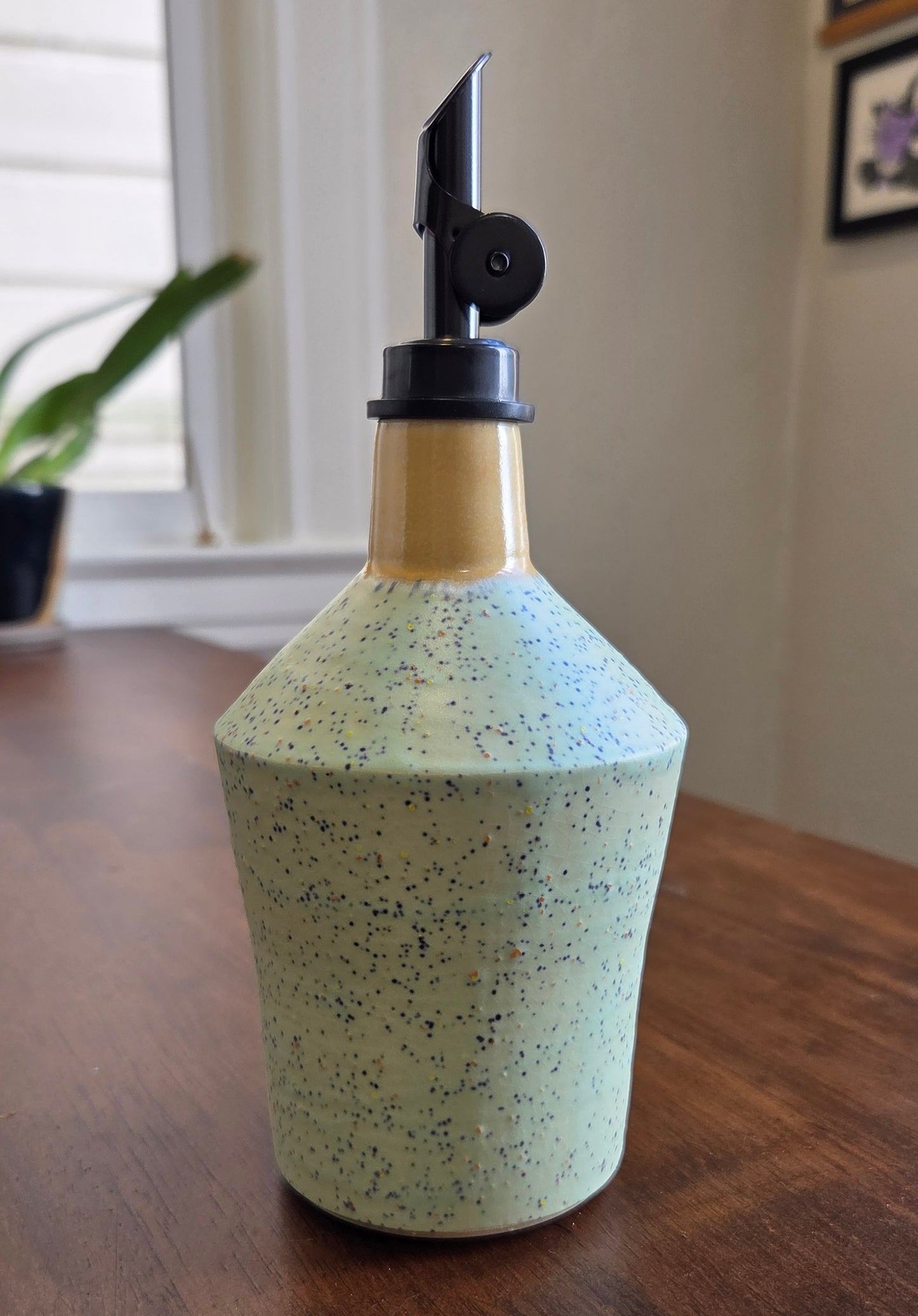 Oil Bottle (Mint Speckle)