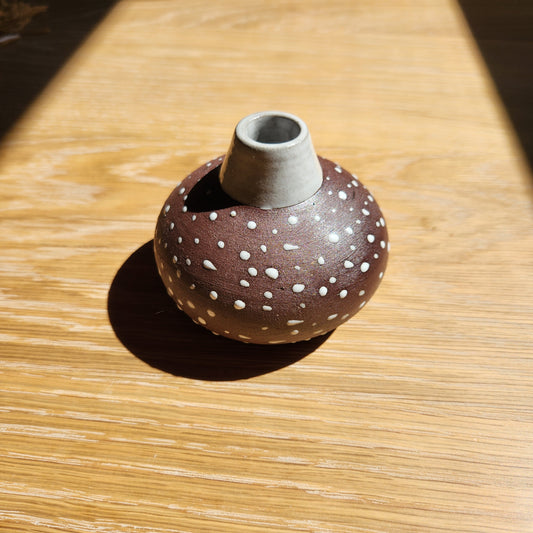 Bud Vase (Urchin)